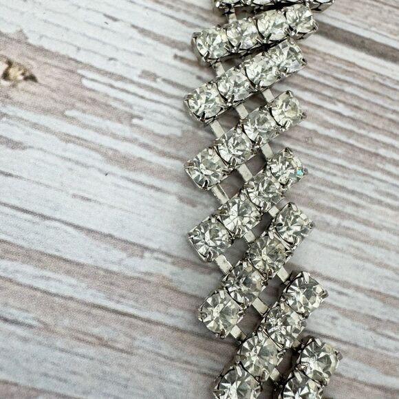 Vintage MCM Clear Crystal Accordion Choker Necklace Glamour Elegant Evening Wear - Picture 9 of 11